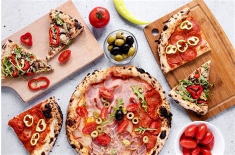 Variedad de ingredientes frescos para 