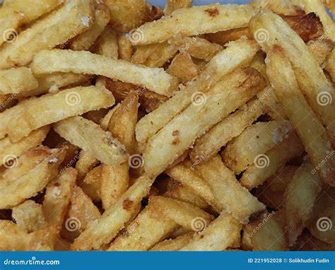Patatas fritas crujientes listas para servir