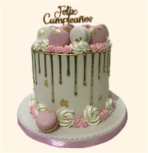 Variedad de pasteles personalizados para diferentes eventos