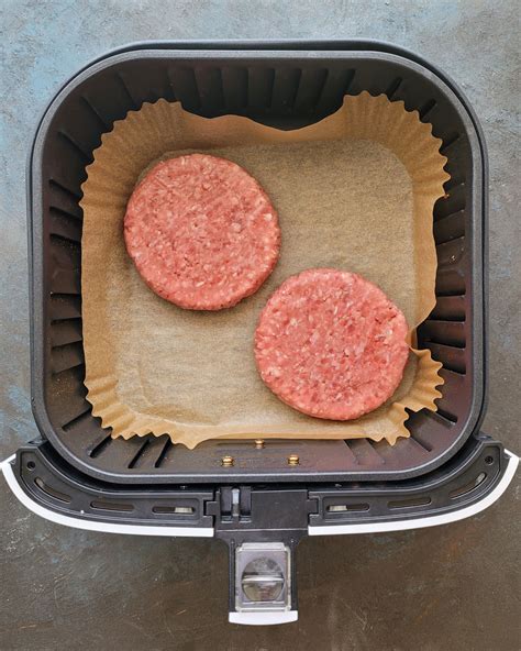 Hamburguesa vegetal en freidora de aire