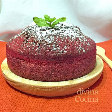 Preparación del bizcocho Red Velvet en forma de corazón