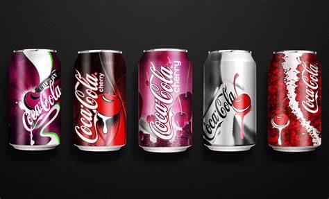 Variedad de latas de Coca-Cola con diferentes sabores
