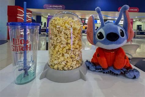 Palomera de Lilo & Stitch con peluche