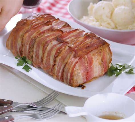 Pastel de carne con tocino