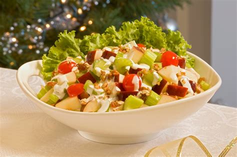 variedad de ensaladas navideñas