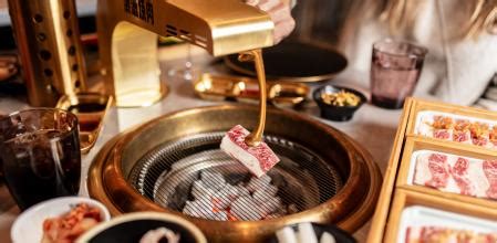 Esquema de las mesas con parrillas individuales en Daikichi Yakiniku