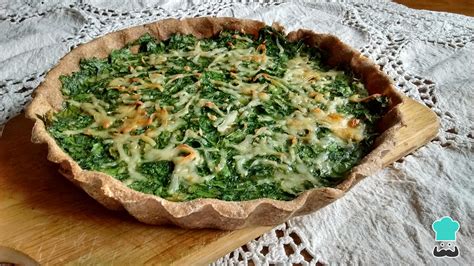 Mezcla de acelga y huevos para la base de pizza