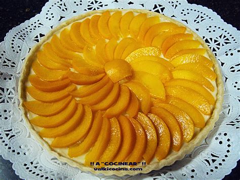 Tarta de piña y melocotón en almíbar