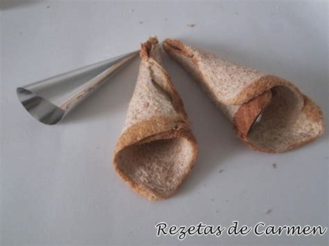 Cucuruchos de pan de molde ya formados