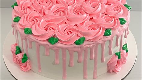 Ejemplo de decoración de pastel con plantilla