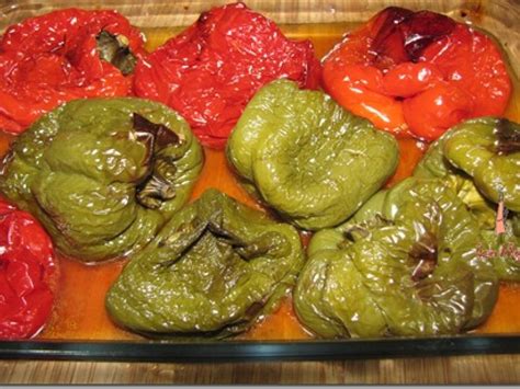 Pimientos asándose en el horno