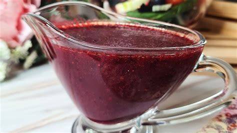 Proceso de preparación de la vinagreta de frutos rojos