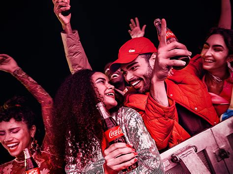 Imagen promocional de Coke Studio con artistas
