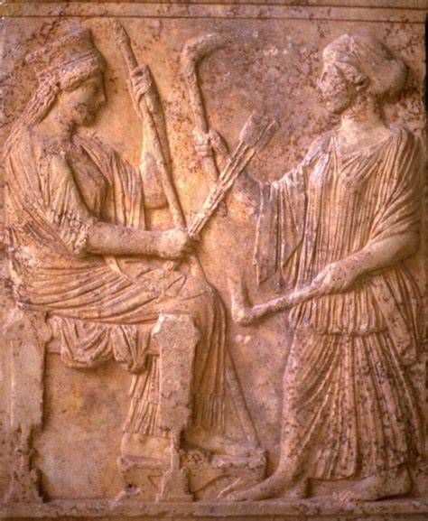 Relieve de Deméter y Perséfone en el culto