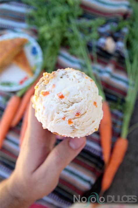 Sándwich de helado de tarta de zanahoria