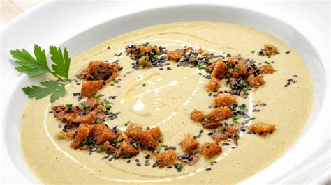 Crema de níscalos con picatostes