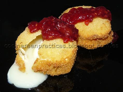 Queso de cabra empanado con mermelada