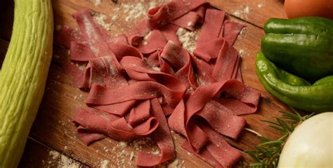 Pasta fresca de remolacha