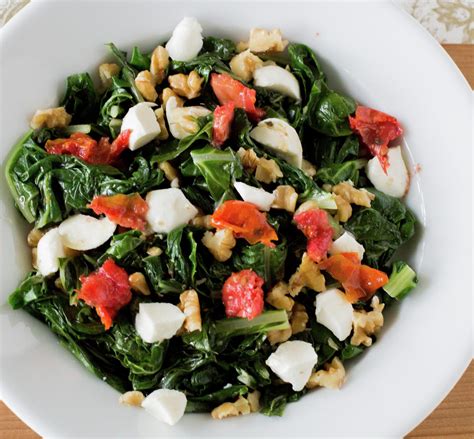 Ensalada de acelgas emplatada