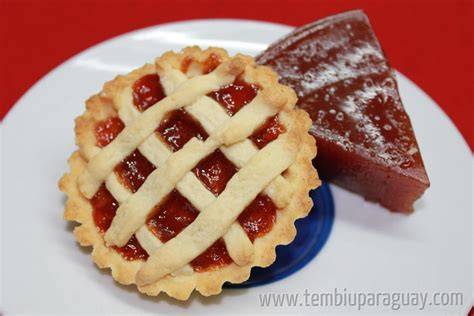Variedad de postres paraguayos tradicionales