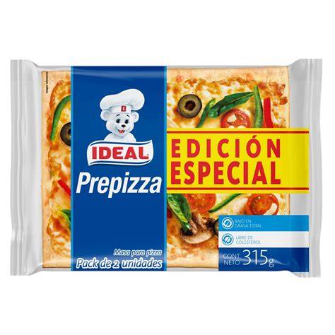 Masa de pizza precocida y enfriándose sobre un molde