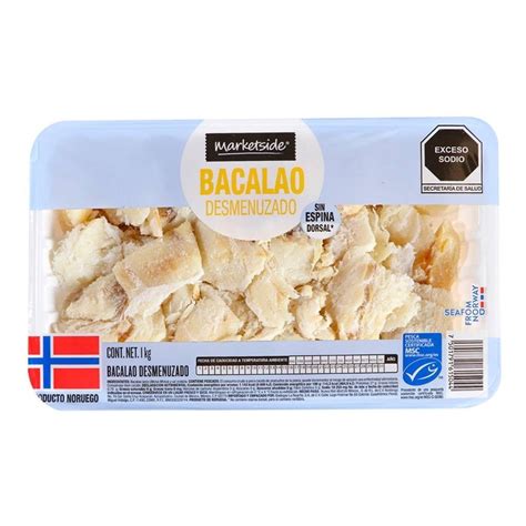 Bacalao desmenuzado listo para la mezcla