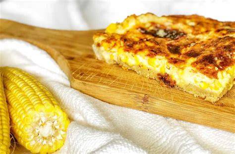 Tarta de choclo antes de hornear con queso