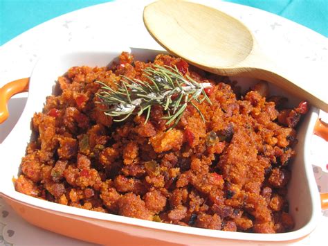 Migas con picadillo tradicional