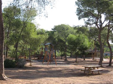 Área recreativa en Serra Gelada con barbacoas