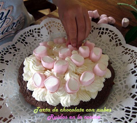 Tarta de chocolate con nubes