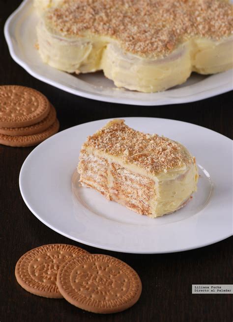 Tarta de galletas decorada con nueces