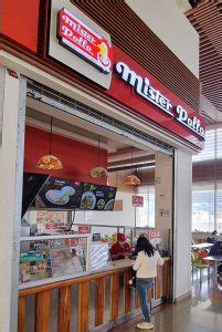 Fachada de Mister Pollo en Cullera