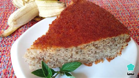 Proceso de horneado de torta de cambur