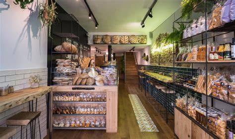Interior de un coffee bakery de Levaduramadre