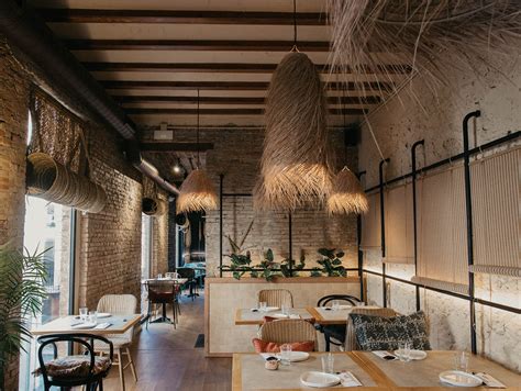 Interior moderno y acogedor del restaurante SushiGO en Palma