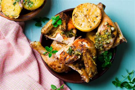 Pollo frito con limón y orégano