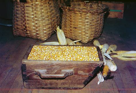 Media fanega tradicional para medir grano
