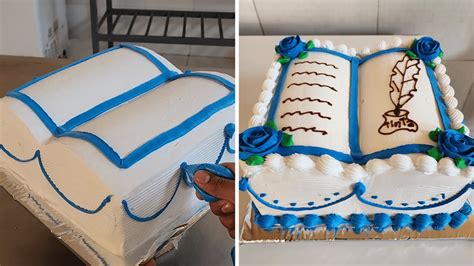 Pastel con forma de libro y gafas, decorado con letras del alfabeto en inglés
