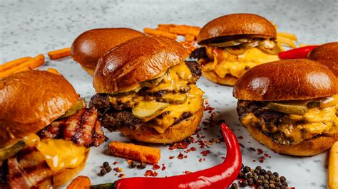 Variedad de smash burgers de Bundi