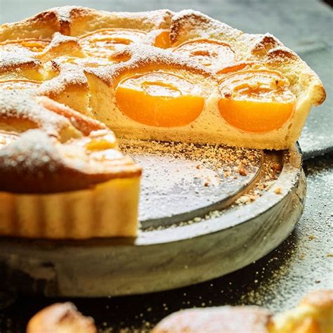 Tarta de albaricoque horneándose
