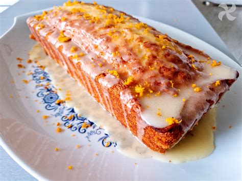 Bizcocho de naranja con glaseado