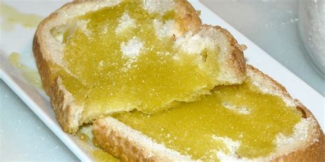 Hoyo de pan con aceite y azúcar