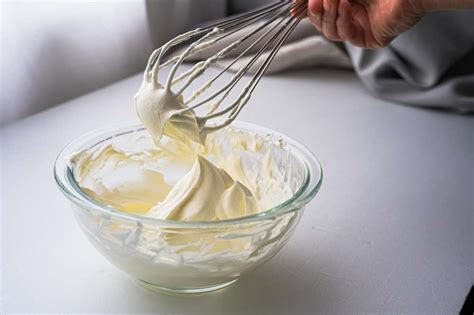Proceso de batido de la crema chantilly