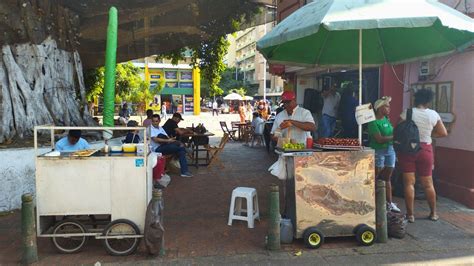 Puestos de frituras callejeras en Cartagena