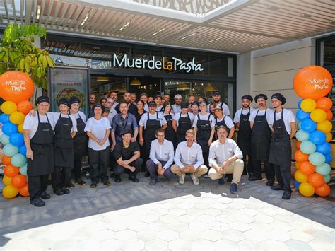 Fachada del restaurante Muerde la Pasta en Sevilla