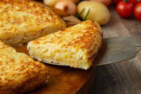 Tortilla de patatas con salsa de cerveza