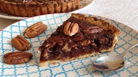Tarta de nueces pecan decorada