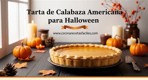 Tarta de calabaza americana en un plato con nata montada