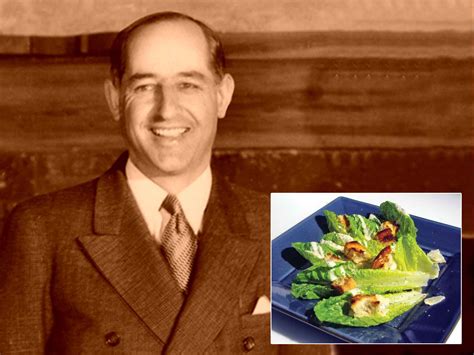 Cesare Cardini, el creador de la ensalada César, en su restaurante.