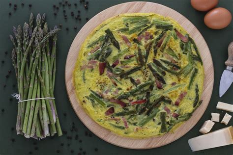 Tortilla de bonito con espárragos trigueros